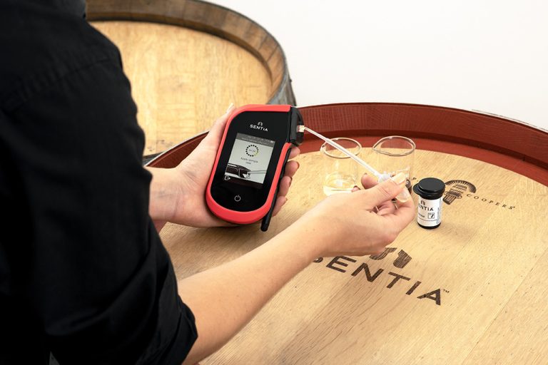 Sentia™ Wine Analyzer & Test Strips Sentia